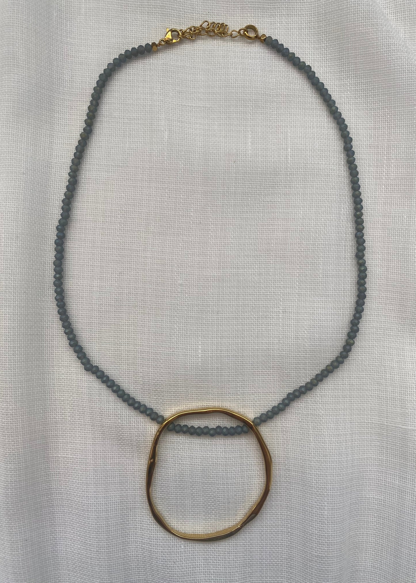 Hoop choker