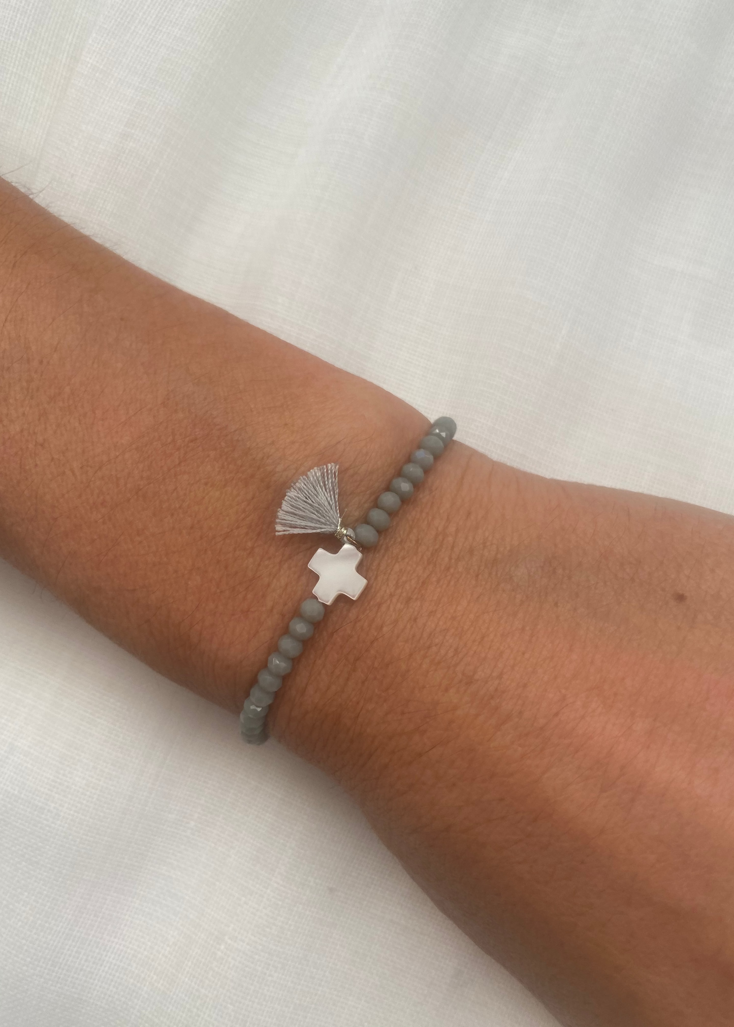 Pulsera cruz nácar